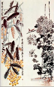 中国 Painting - 中国の伝統的なチーバイシの菊とビワ